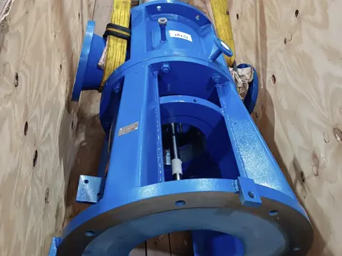 Reparación y Retrofit de Bomba Vertical de Transferencia de Crudo